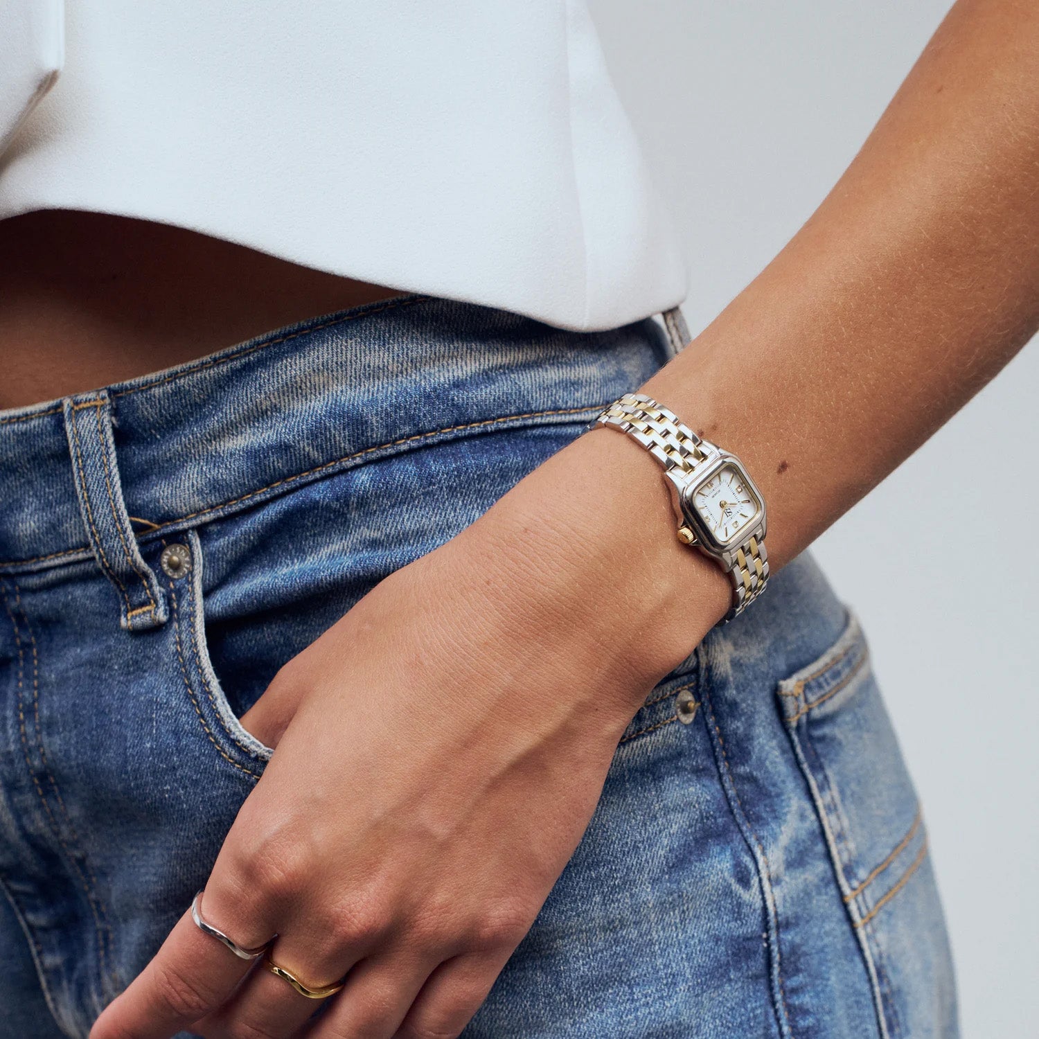 DETAIL231600
